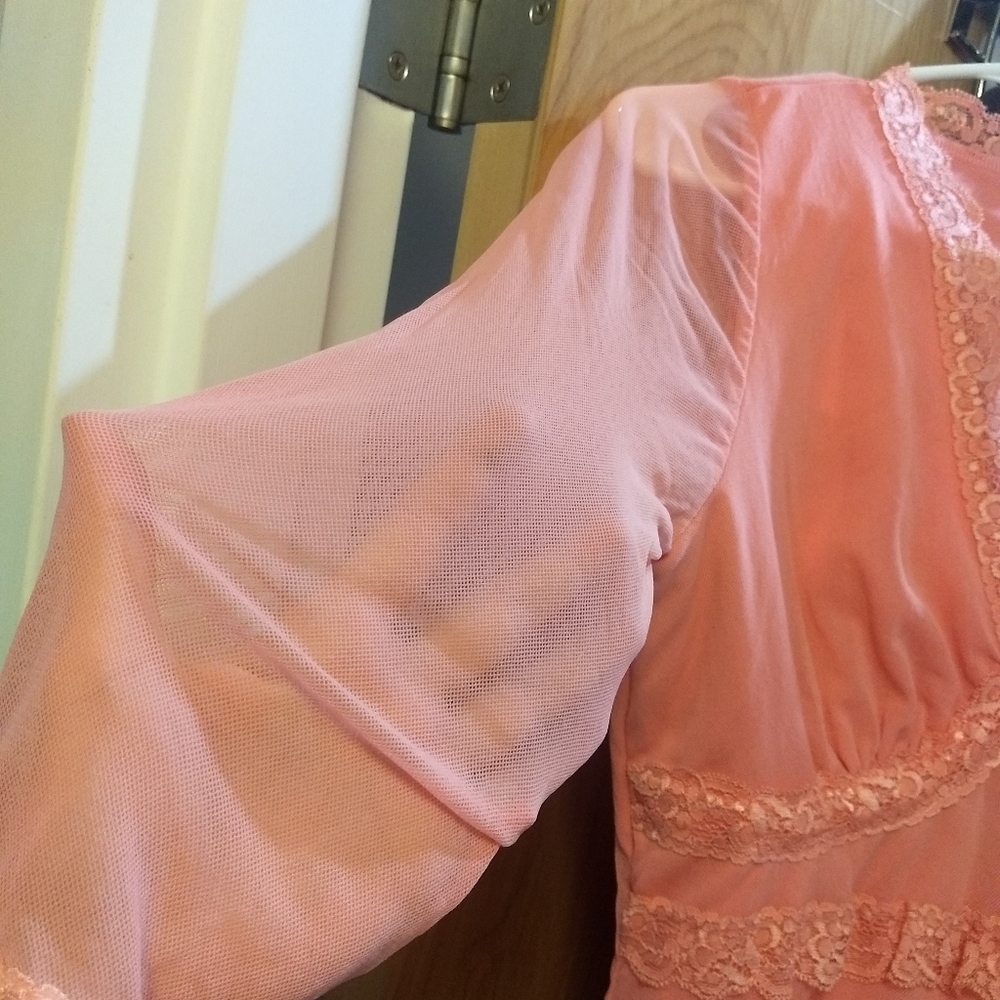 Blouse - Picture 4 of 4